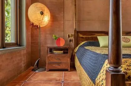 shavnyuyngah's tweet photo. Brick gets fired. Rammed earth gets compressed.
Same origin; the ground beneath you.
Same result; thermal mass, zero finish, permanent structure.
9,000 years of proof and we’re still choosing gypsum. https://t.co/N1ay5OCcyX