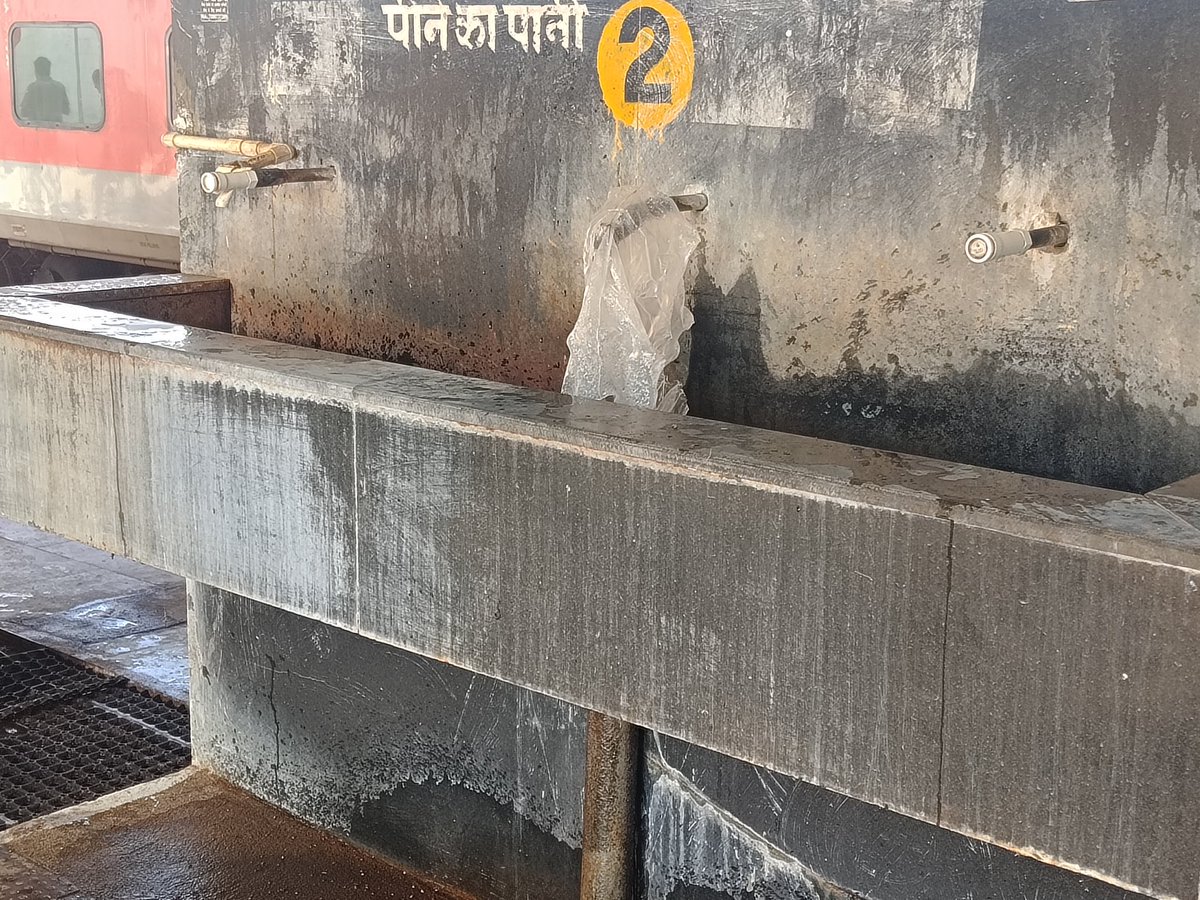 RAILWAY PASSENGER BRC tweet media