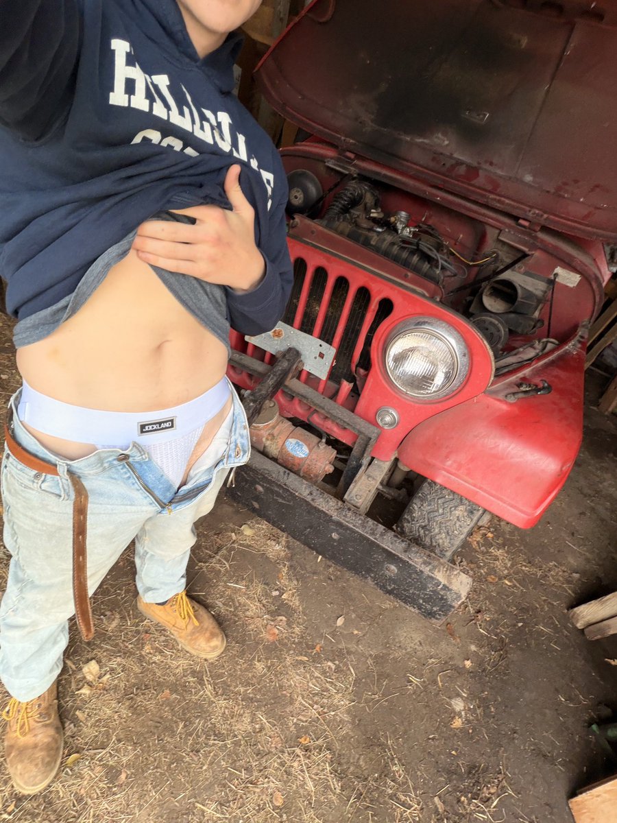 ruralfag4's tweet photo. Let’s get dirty together dude https://t.co/6wTAth9cSa