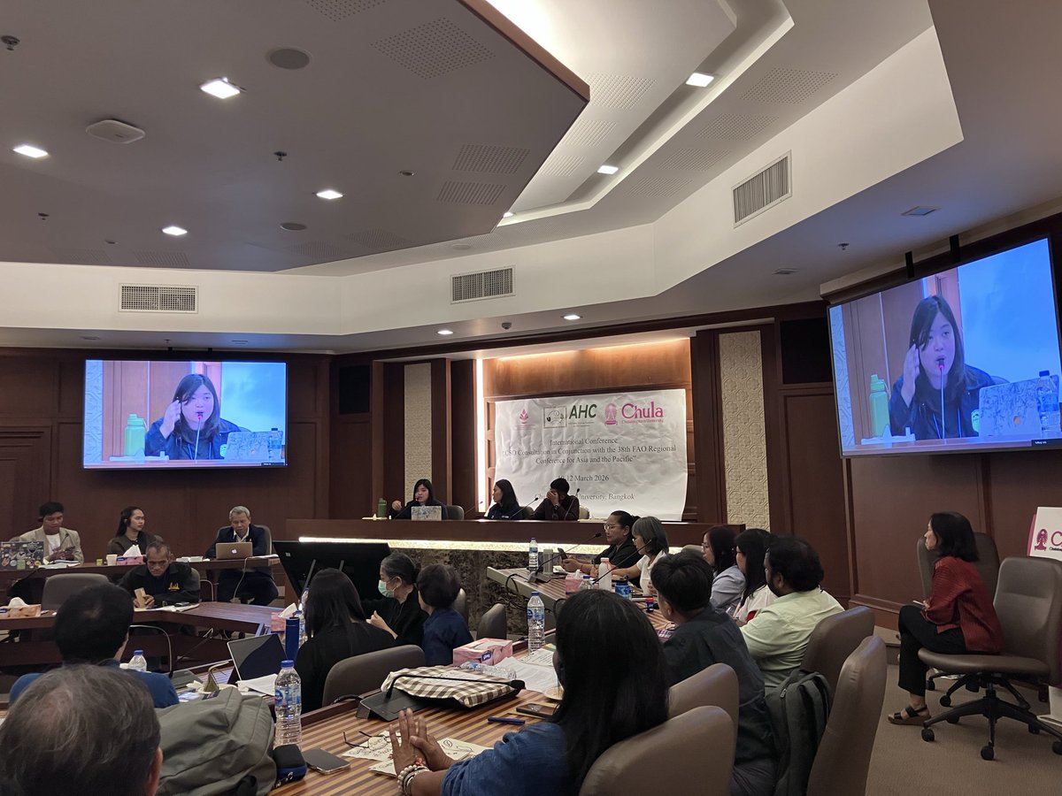 Kaz_Fujiwara's tweet photo. @a_dohong @FAOAsiaPacific @AsiaDHRRA @IPCSovereignty @TiyChung #Youth Leadership Dialogue preceded the CSO Consultation & led to a declaration, respect “elderly” who paved the way, call for #UNDROP & #UNDFF, access to #land #market #finance #technology training & support, make #Agriculture more attractive, more stable incomes & livelihoods https://t.co/mbE8l9iaBn