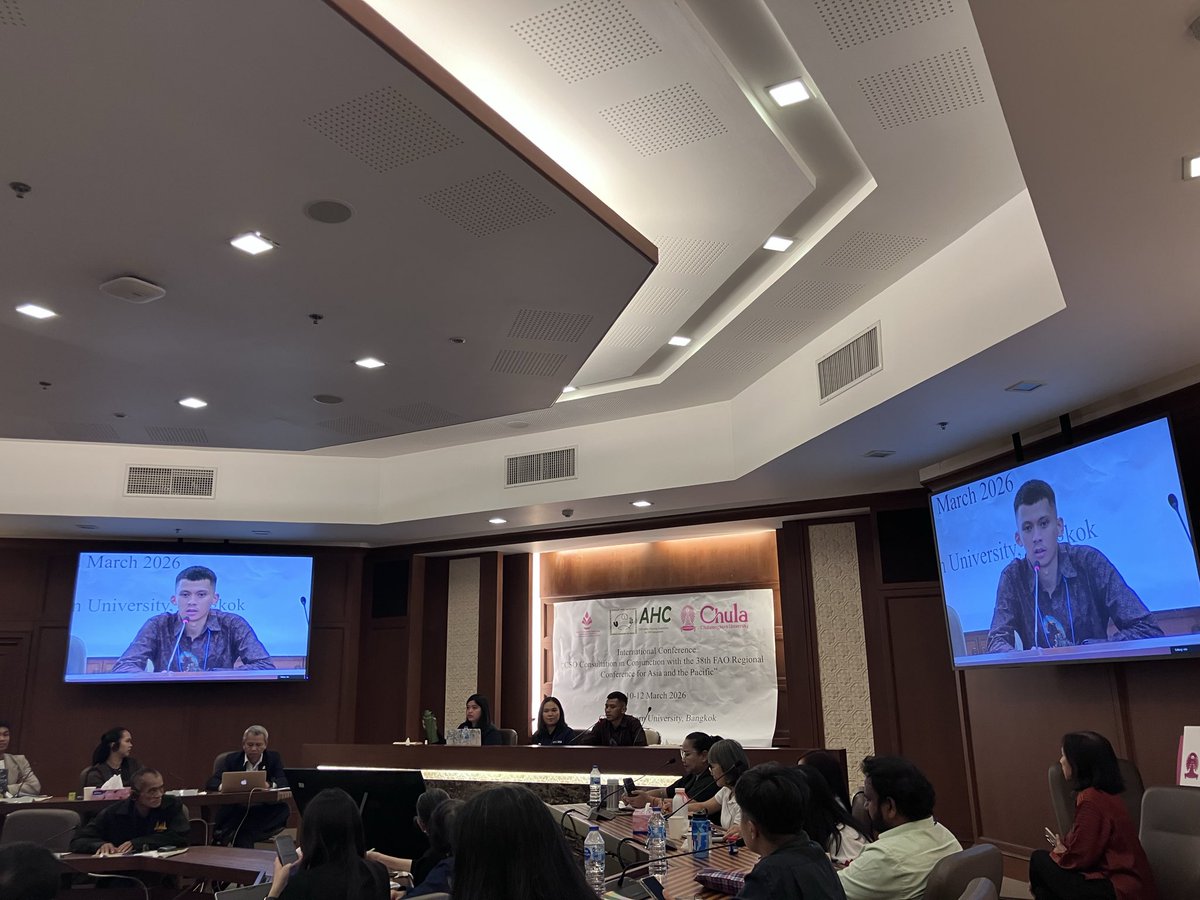 Kaz_Fujiwara's tweet photo. @a_dohong @FAOAsiaPacific @AsiaDHRRA @IPCSovereignty @TiyChung #Youth Leadership Dialogue preceded the CSO Consultation & led to a declaration, respect “elderly” who paved the way, call for #UNDROP & #UNDFF, access to #land #market #finance #technology training & support, make #Agriculture more attractive, more stable incomes & livelihoods https://t.co/mbE8l9iaBn