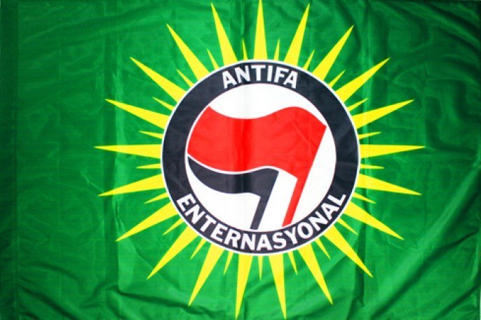 Moin folks, scheunen Middeweek - 👇🏼👇🏿 - #FckAfDMuttWechNU 🌞
❤✊🏿☠✊🏼🖤❗