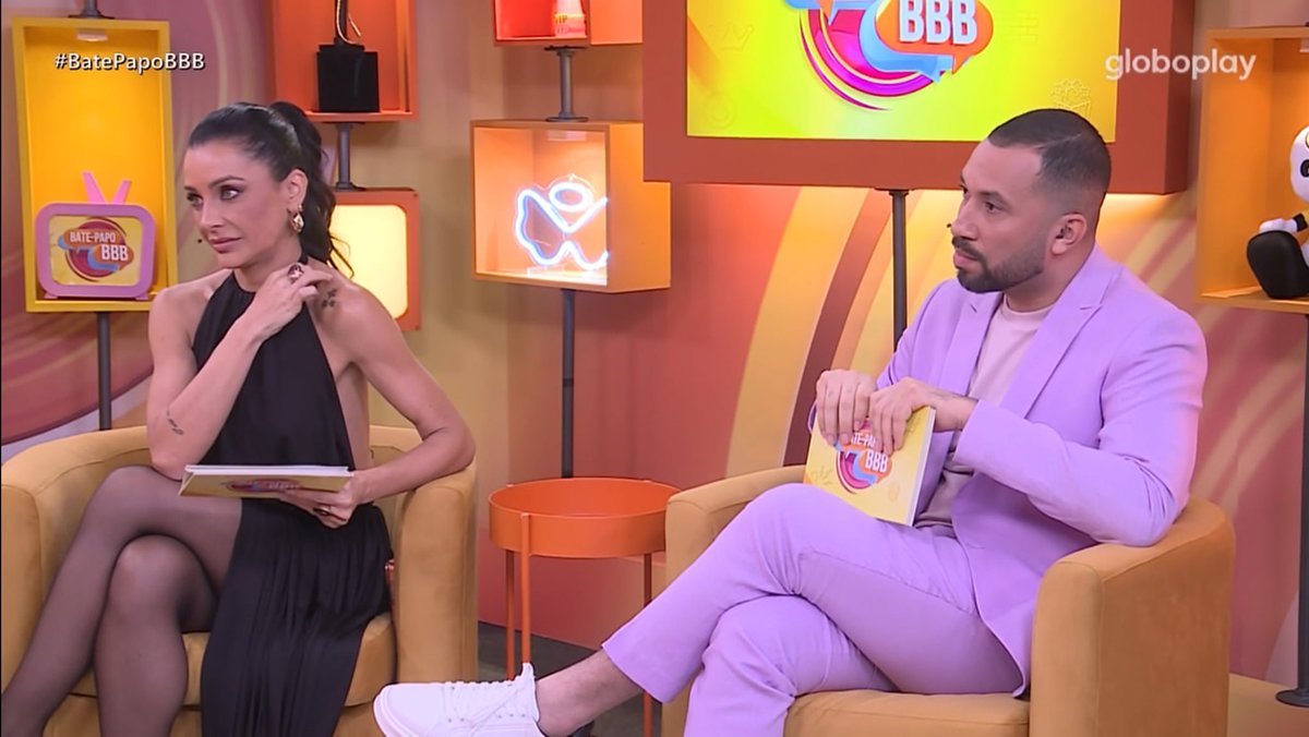 underllyne's tweet photo. Cara, ele distorce muito o que foi dito
distorce o que o vídeo mostra e distorce o que o Gil apresenta a ele e pra concluir o tópico, troca o assunto 

TENHO ZERO PACIÊNCIA PRA GENTE ASSIM 

#batepapobbb #bbb26 https://t.co/AJuHQa4gya