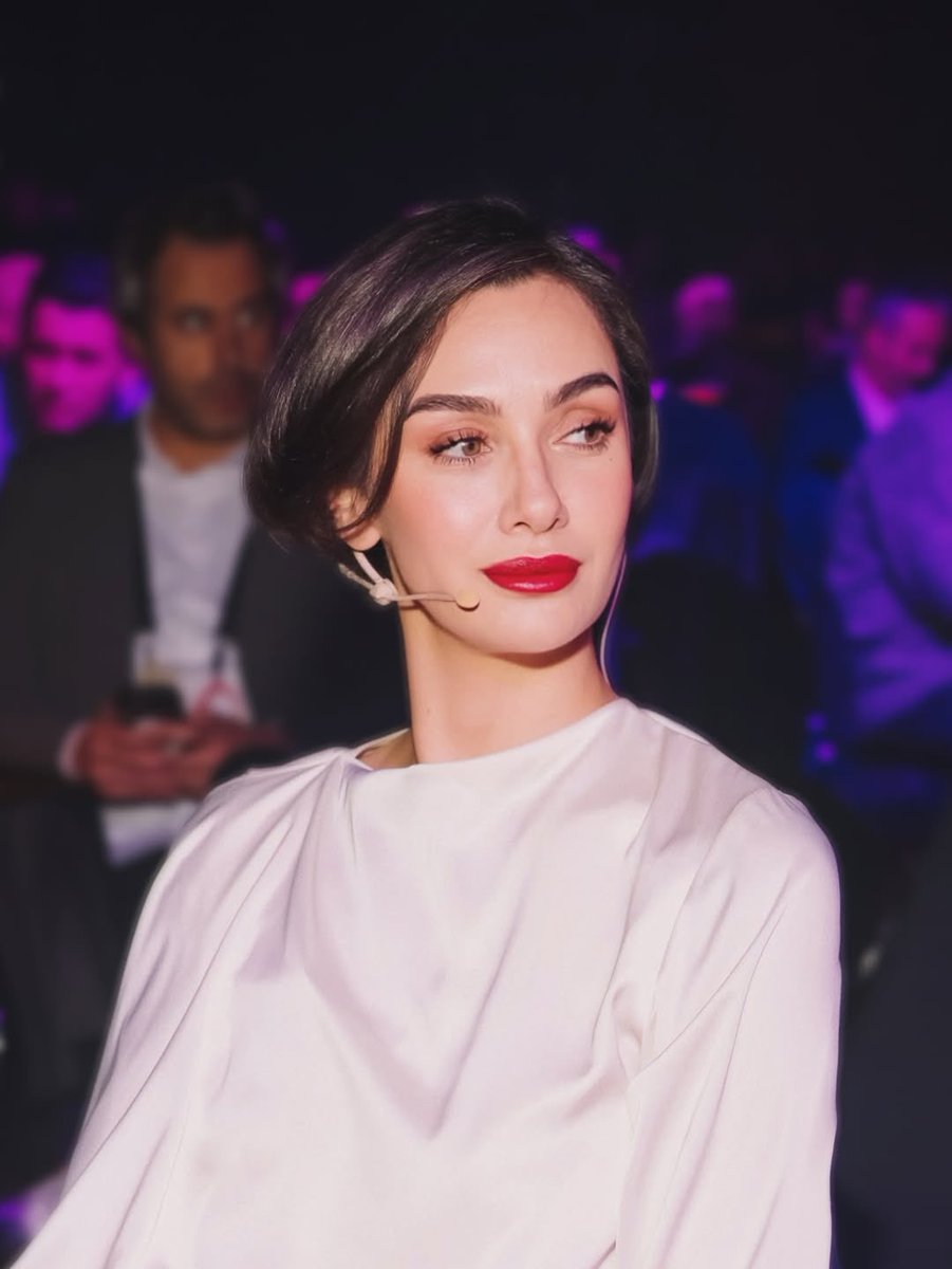 The Flag                                    The Face