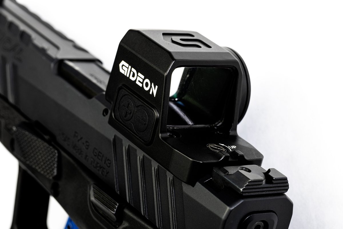 GideonOptics tweet media