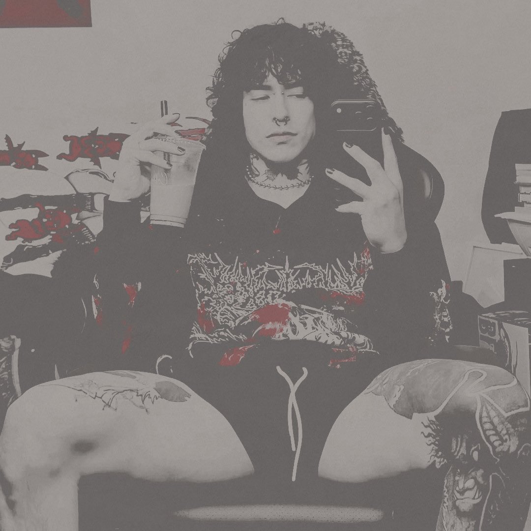 ᅟᅟᅟ𝑳͟𝒐͟𝒗͟𝒆͟𝒓𝑏𝑜𝑦 .ᅟᅟᅟ tweet media