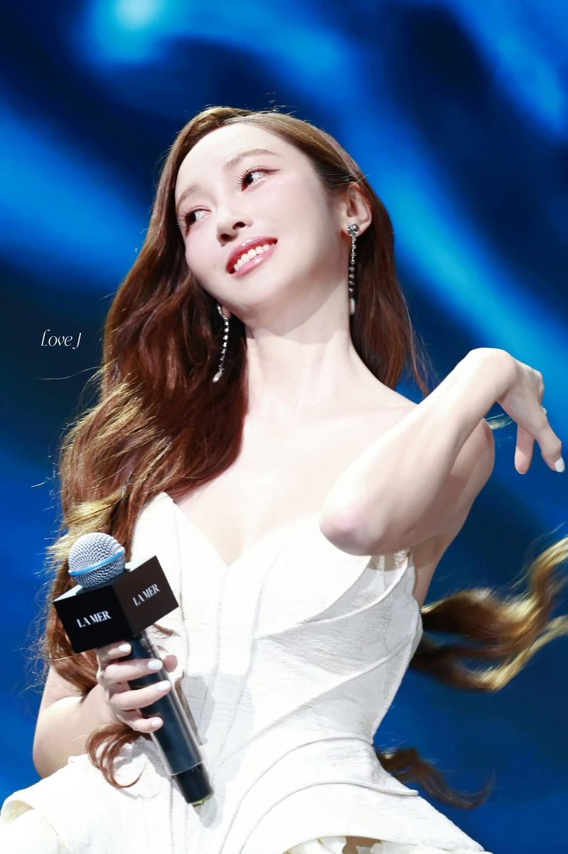 jessica jung pics tweet media