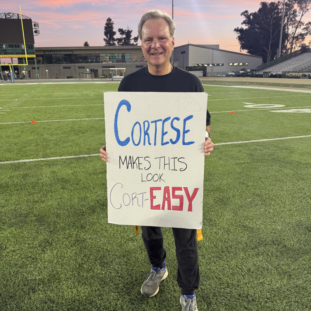 SenDaveCortese's tweet image. Our team won tonight's Inaugural Legislative Flag Football Game Tournament at Sacramento State University!  

Thank you Assemblymember Steve Bennett for bringing us together in friendly and active bipartisan competition. 

@asmstevebennett 
#Touchdown🏈