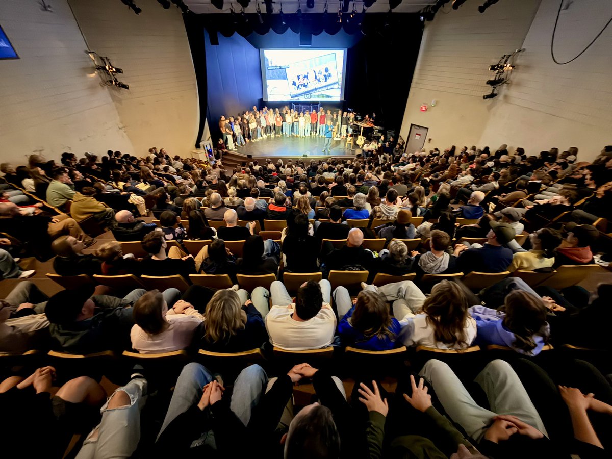 Vijay Manuel tweet media