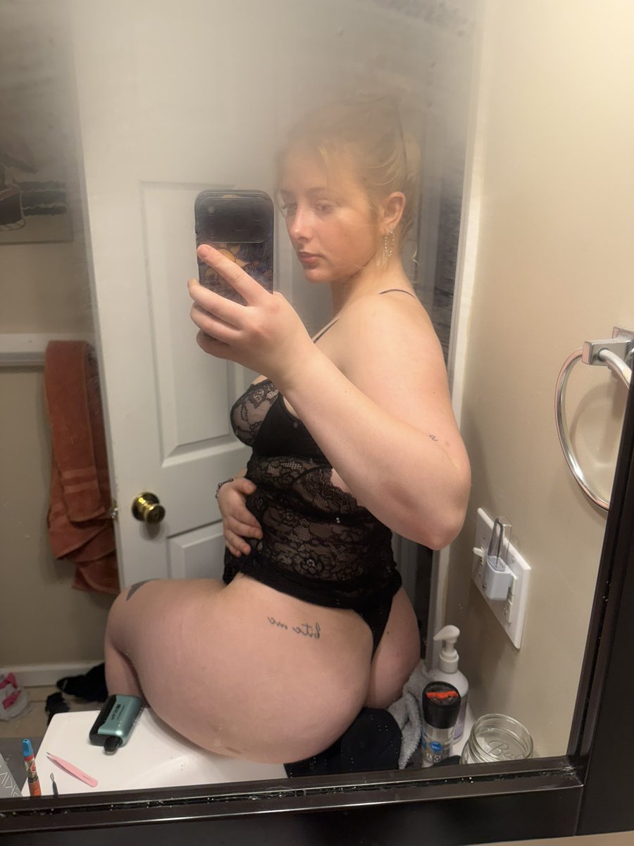 Str4wb3rry__99's tweet photo. Wanna more of me 😛 go sub to my OF !
Every new sub gets a freebie
OF (https://t.co/fShvHU3HUX)
#blonde #tatted #streamer #ass #pawg #onlyfans #sex #blackfit #bathroom #mirrorphoto #whore #X #BACKSHOTS #blondenextdoor #assclapping https://t.co/tWnmyO4Ewh