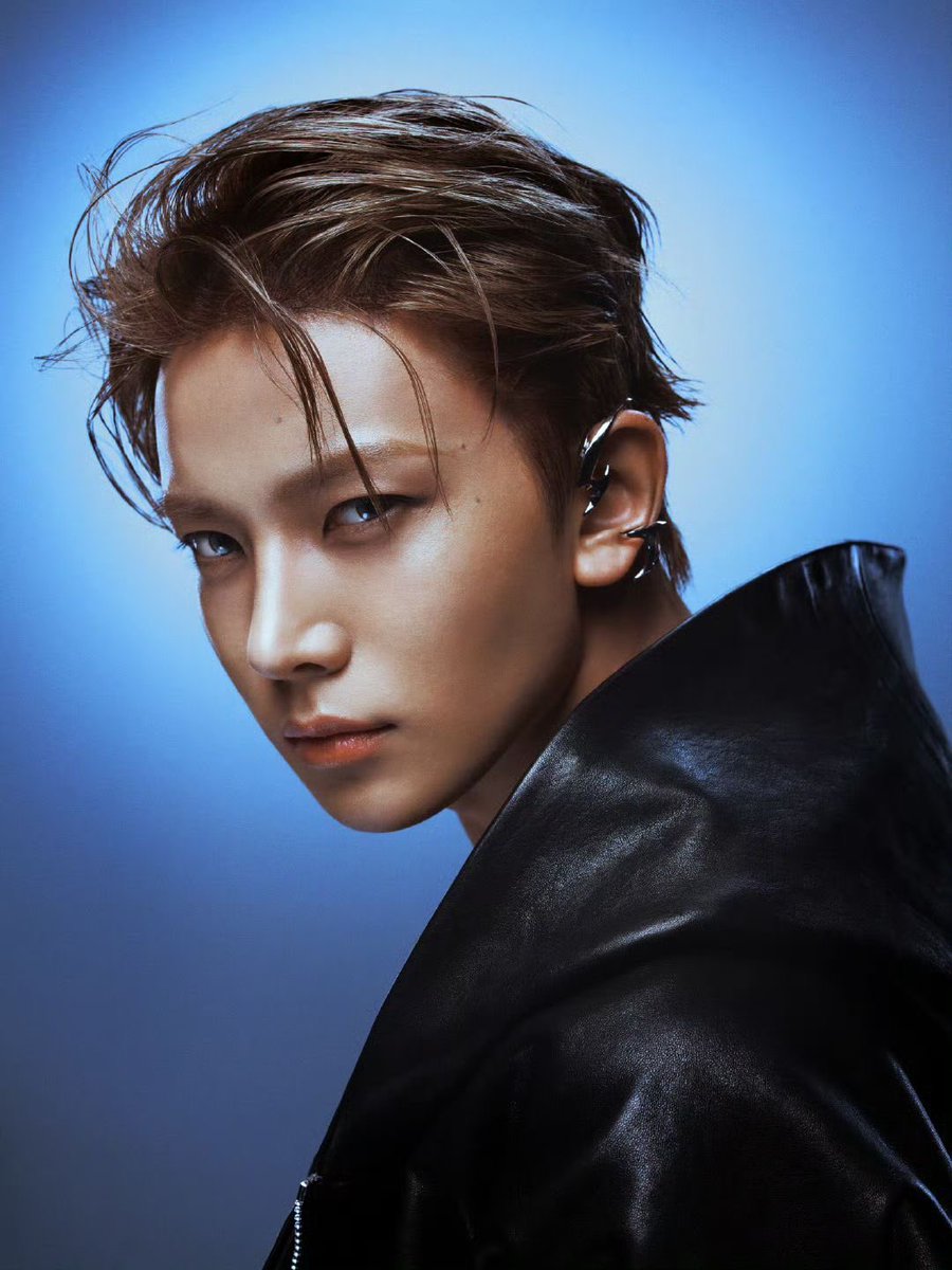 kchartsmaster's tweet image. Fans have sent protest trucks to HYBE demanding that BELIFT allow HEESEUNG to pursue solo activities while remaining in ENHYPEN and calling for his return to the group.