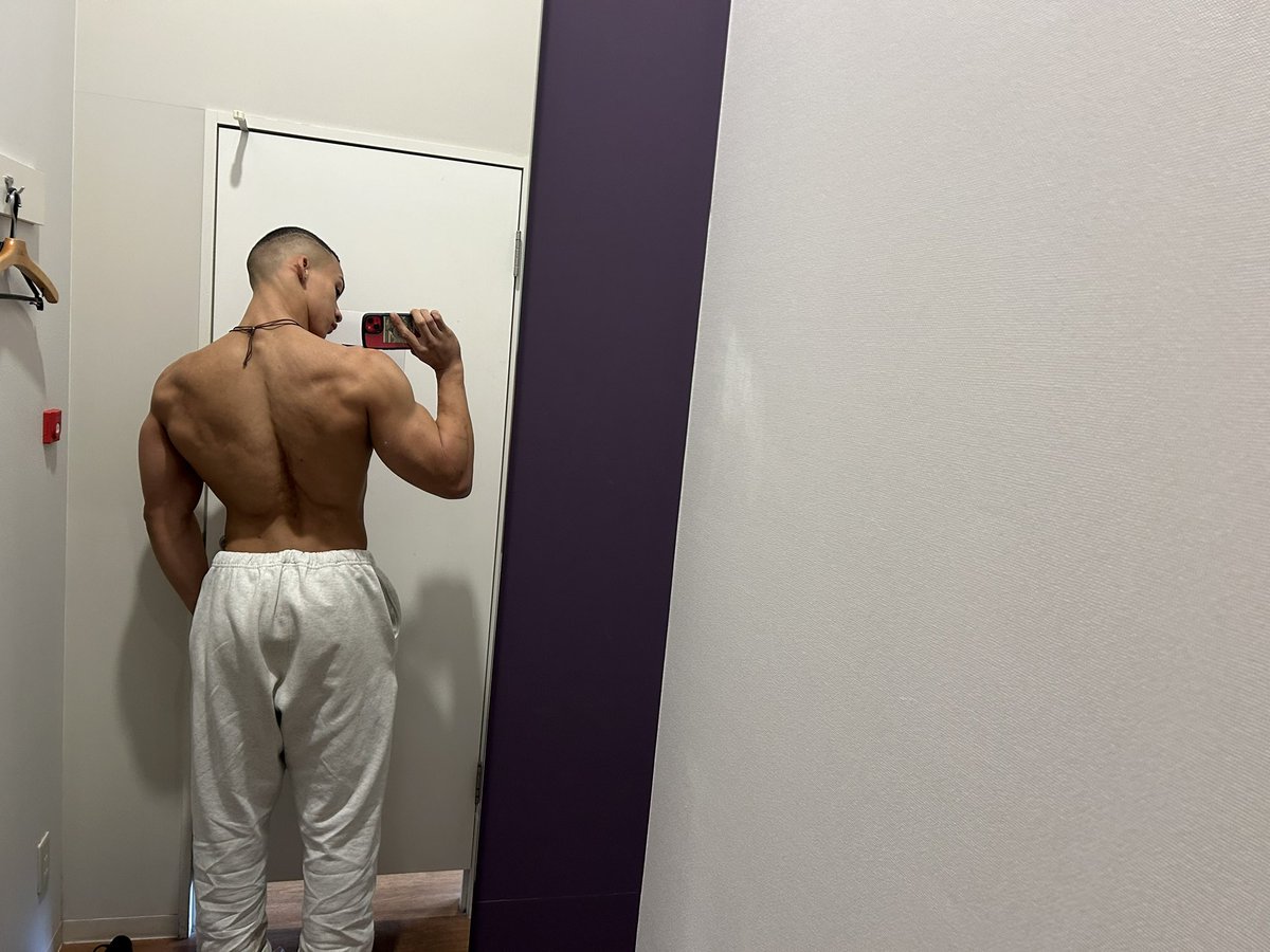 彫刻さん tweet media