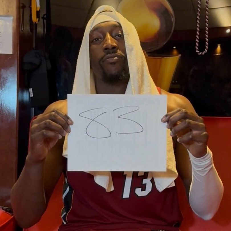 PHNX_Suns's tweet photo. “I don’t really care.” 

Collin Gillespie on Bam Adebayo scoring 83 points tonight 💀

(Via @DuaneRankin) https://t.co/vYXbYj2DMW