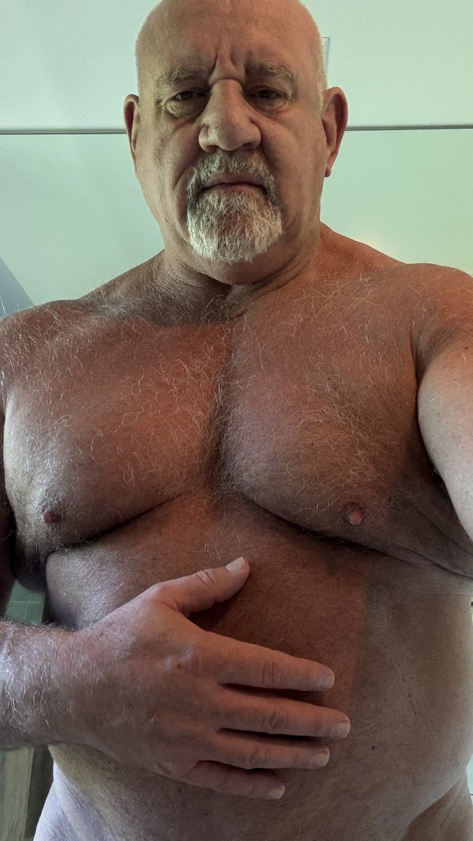 bigukbear tweet media