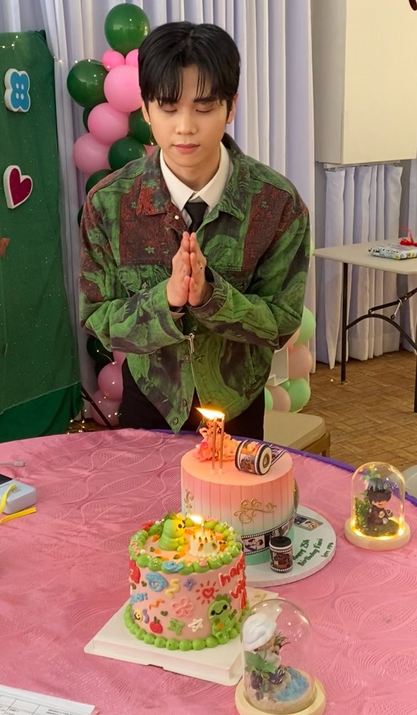 Happiest Birthday to our ult, Vinchief! 🎂🐲

Thank you for being a good leader not just to hori7on but also to us, Anchors! ⚓️

We will support and love you endlessly just like the hori7on! 🌅

HAPPY VINCI DAY!!!

#HORI7ON #HORI7ON_VINCI #호라이즌 #빈치