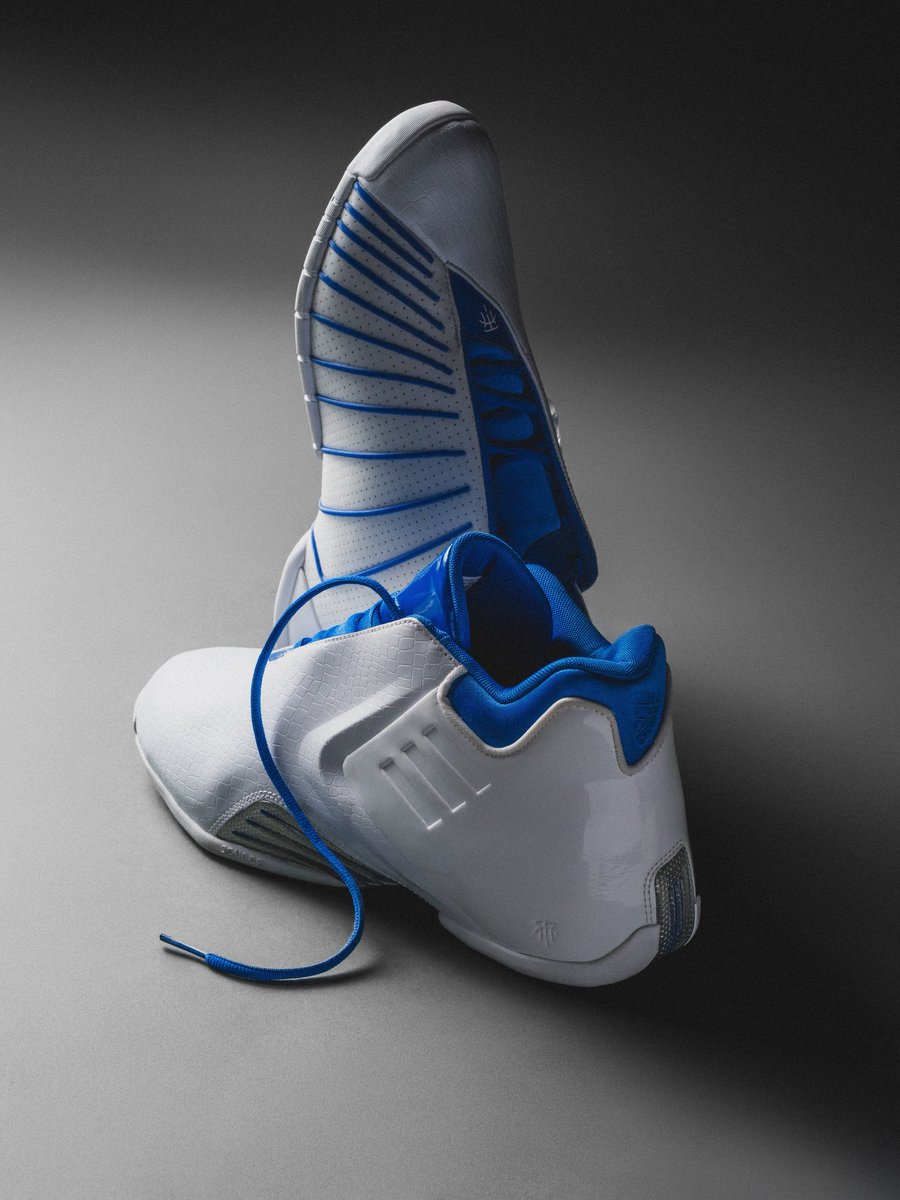 ad__sneaks 📸 tweet media