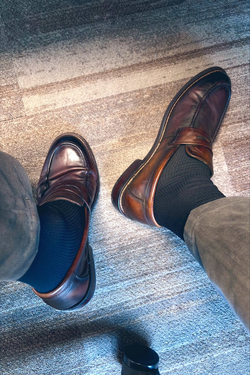 simon_socks tweet media