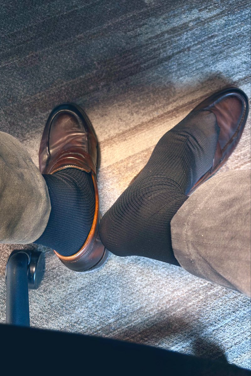 simon_socks tweet media