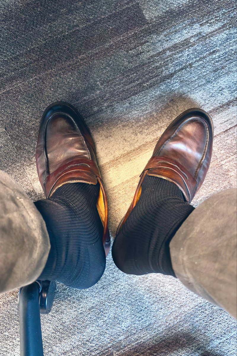 simon_socks tweet media