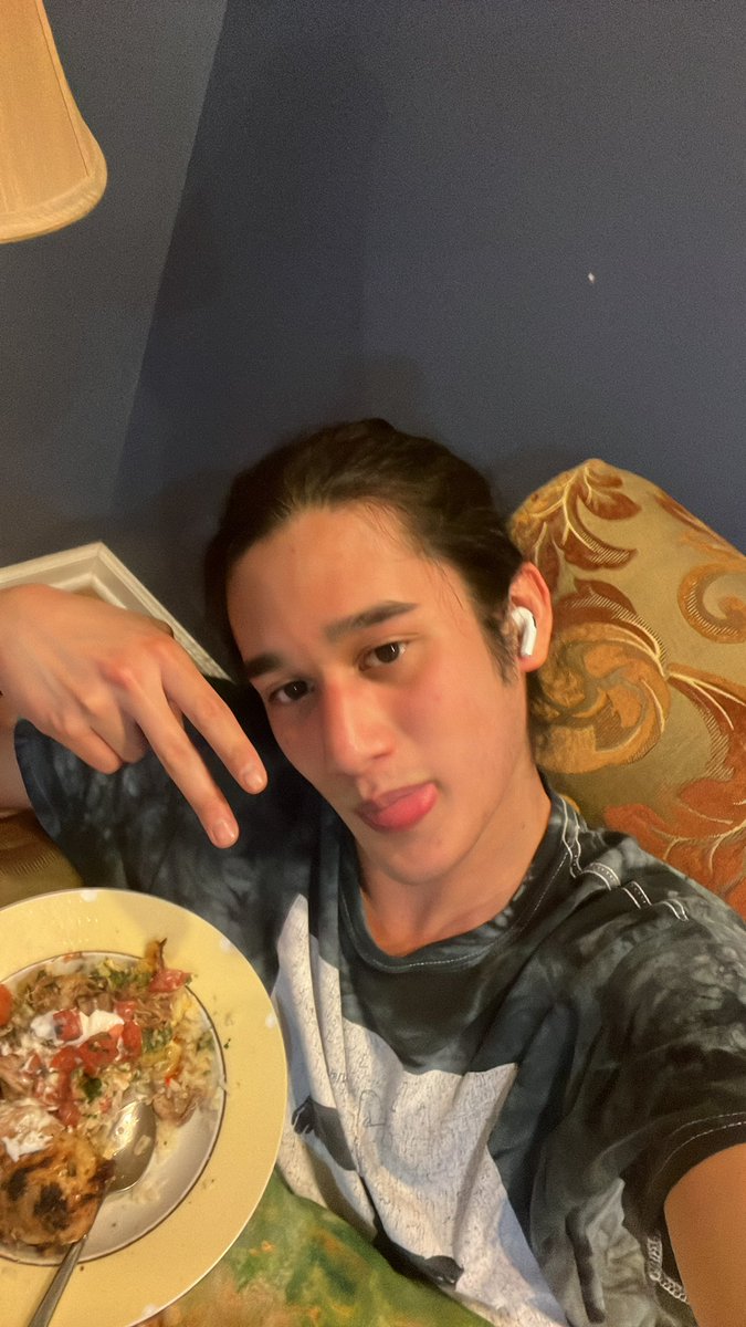 frostythetrashcan tweet media