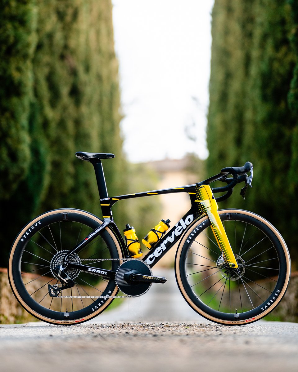 株式会社Many'S tweet media