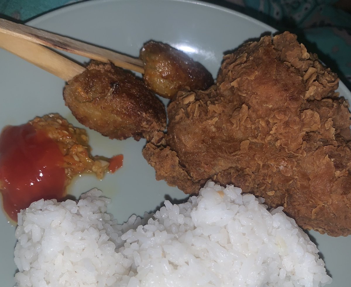 m 𝒊 t ˚ ⚘ ˏ tweet media