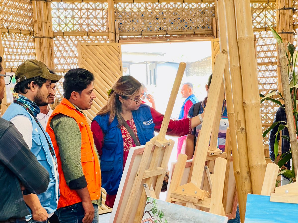 BDRCS1's tweet photo. @BDRCS1 @ifrc @RedCross jointly with #GoB & partners observed National Disaster Preparedness Day'26 in #CampSettlement & host areas with:
👉 Awareness rally
👉 Disaster #preparedness & #response drill
👉 Art competition
👉 Dialogue/advocacy
👉 Appreciation for volunteers
#NDPD https://t.co/pY369U5DHw