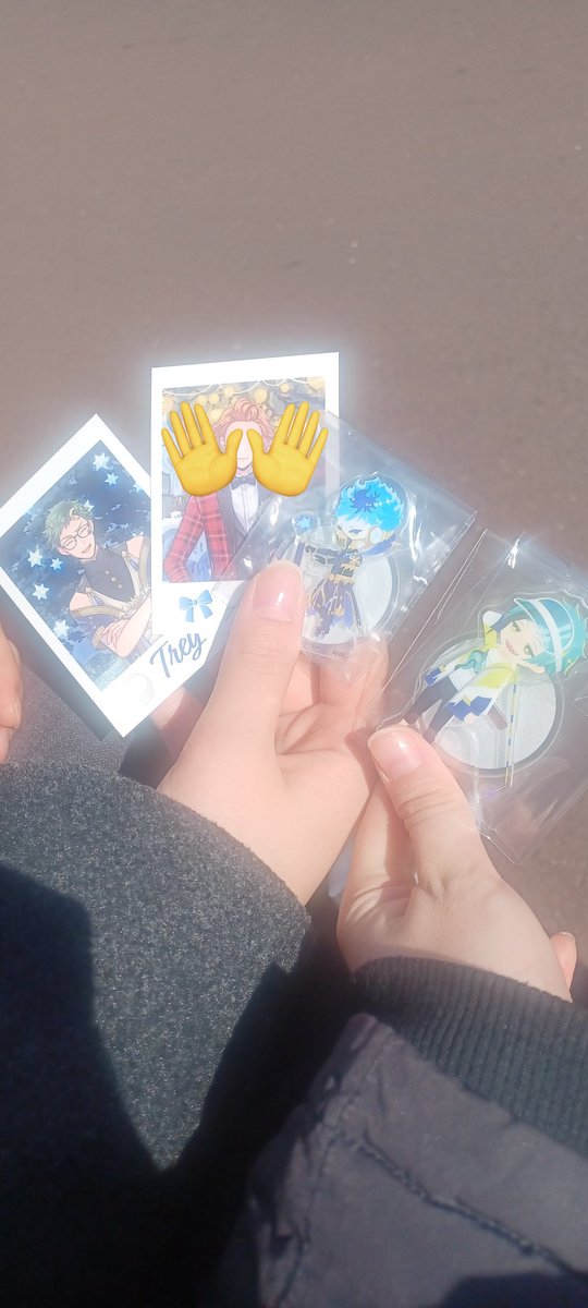 cl_ttf_js's tweet photo. ツイステ展交換

ランダムアクスタ
譲　フロイド　オルト
求　リドル　ジェイド　ルーク　イデア　
　　マレウス　シルバー　(画像2,3枚目)

ランダムカードコレクション
譲　トレイ
求　リドル　

現在会場外におります。郵送での交換も可能です。お気軽にお声かけください。 https://t.co/3VfJQyspTO