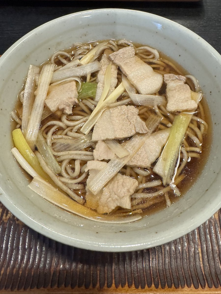 beachgrilled28's tweet photo. ビーチグリルド肉蕎麦 https://t.co/5xzdGeWtQe