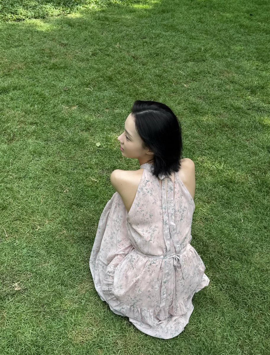 [⭐️📸] 260311 INSTAGRAM PHOTO :
imwinter #ไอจีน้องหนาว ☃️❄️

🌱

#WINTER #윈터 #น้องหนาว
#aespa <a href="/aespa_official/">aespa</a>