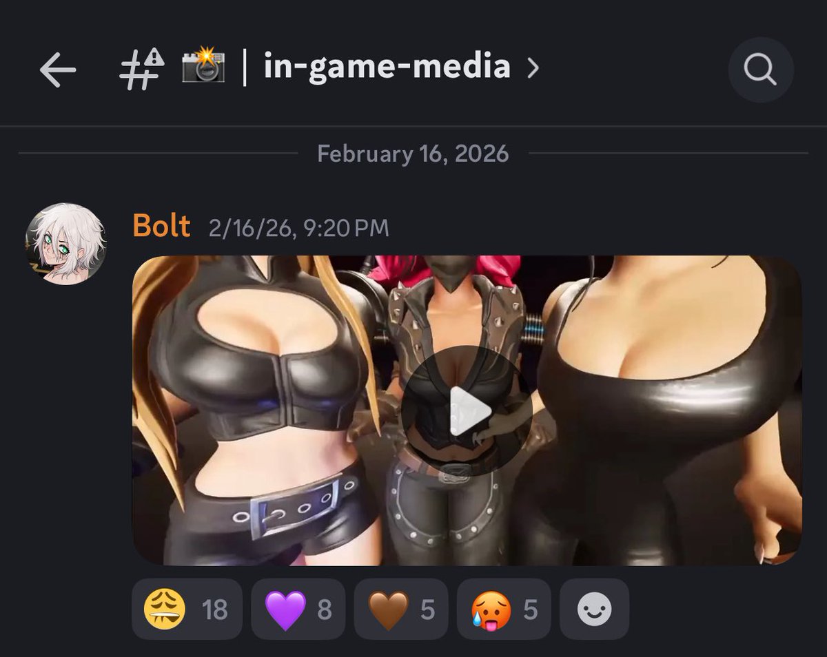 Bolt🔞 tweet media