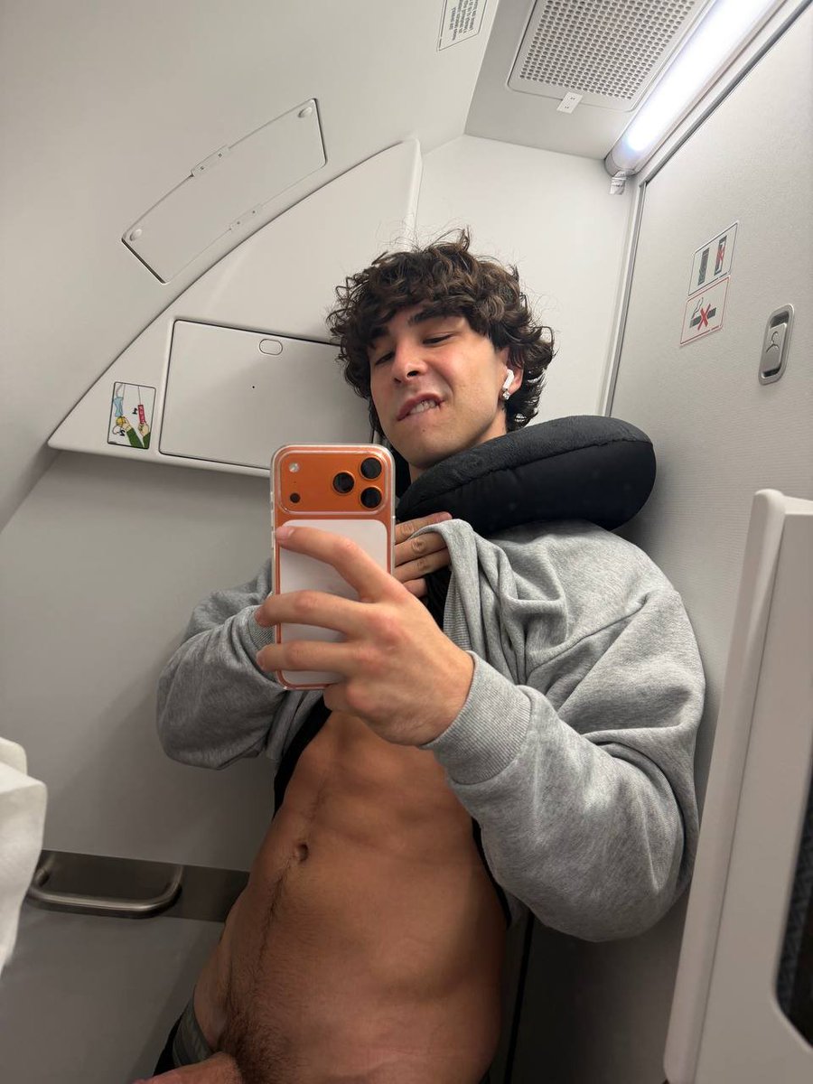 Jordan King tweet media