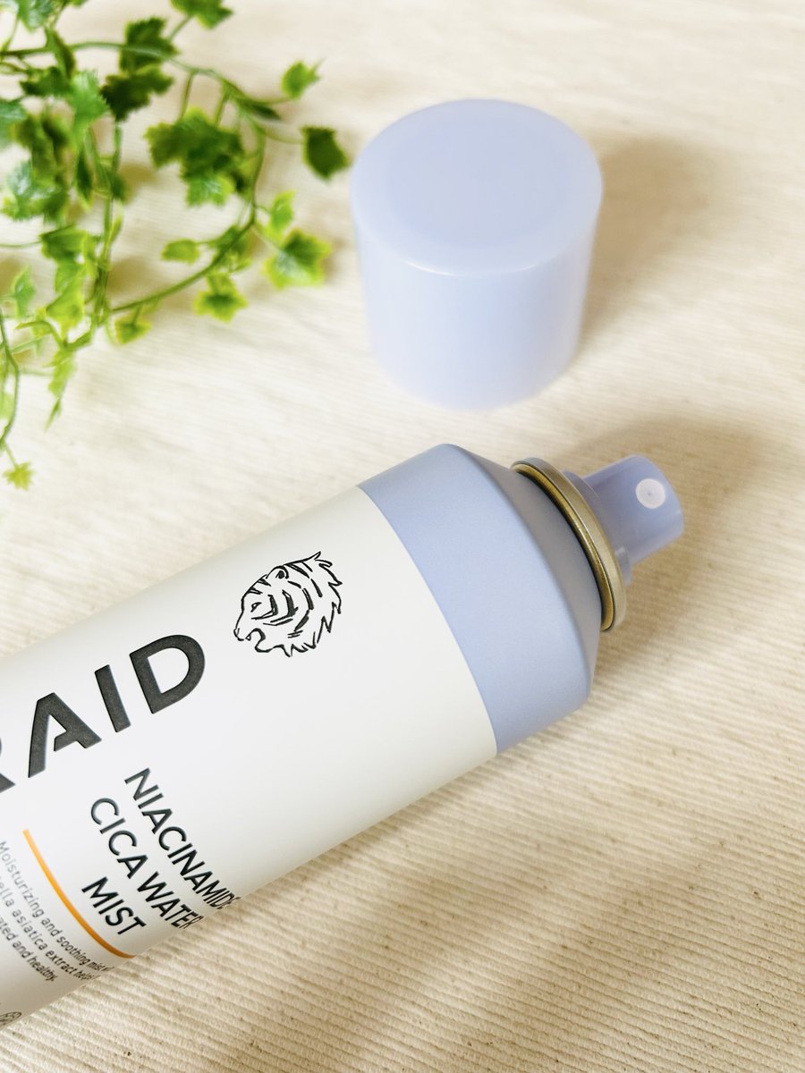 nacchiimama's tweet photo. 【PR】タイガレイド  

タイガレイド　薬用美白ウォーター　ミスト【医薬部外品】  
※美白：メラニンの生成を抑え、シミ・そばかすを防ぐ  

1秒スプレーで���えるウォーターミスト✨  
超微細ミストで、使いやすい😊  

美白有効成分ナイアシンアミド配合の薬用美白ウォーターミストらしいです。 https://t.co/vp0WfSfQ0E