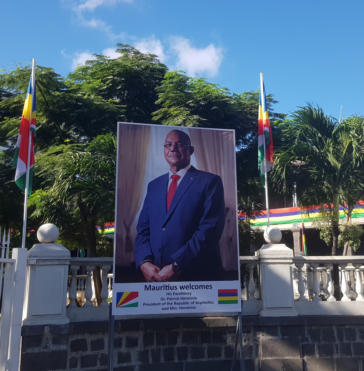 Exequatur tweet media