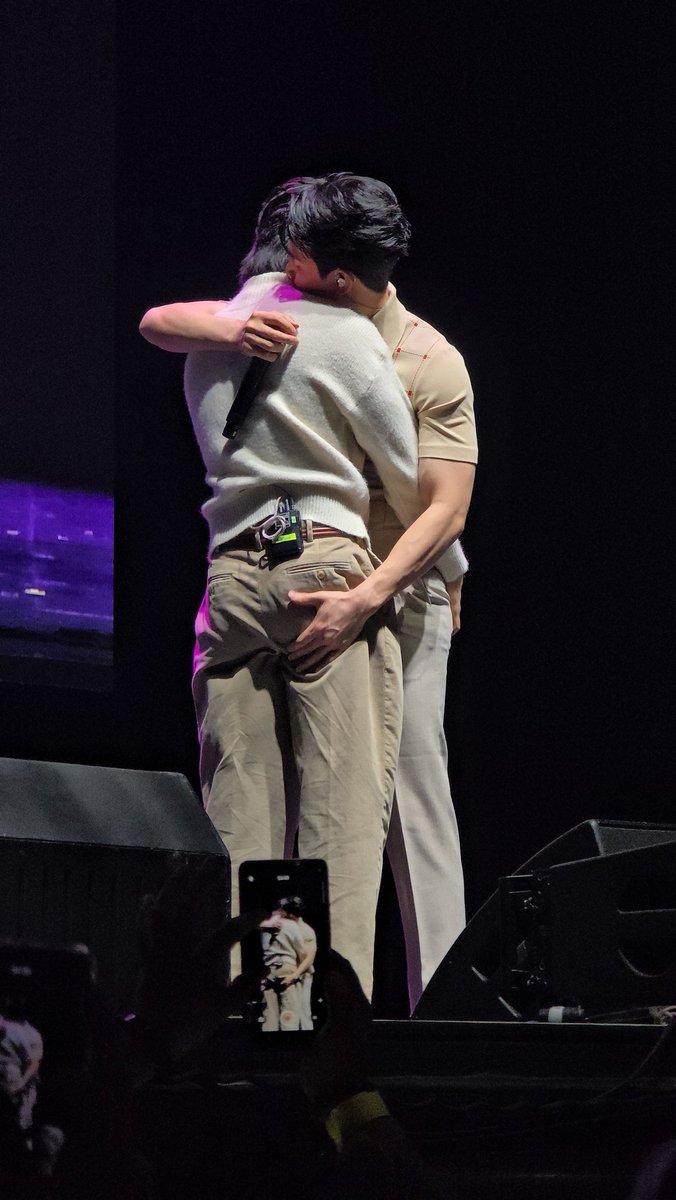 Melodi_nicte's tweet photo. Esa mano árbitro

#ShineMEXFanCon https://t.co/OGeTJpTtDF
