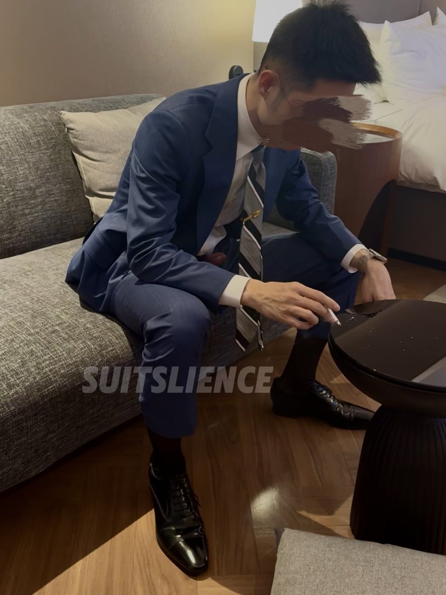 Suitslience tweet media