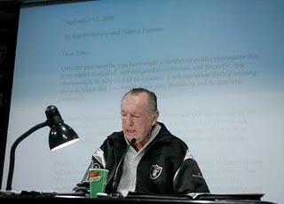 clickityclack's tweet photo. Al Davis would already have the overhead projector out https://t.co/7Rviy3C8qq