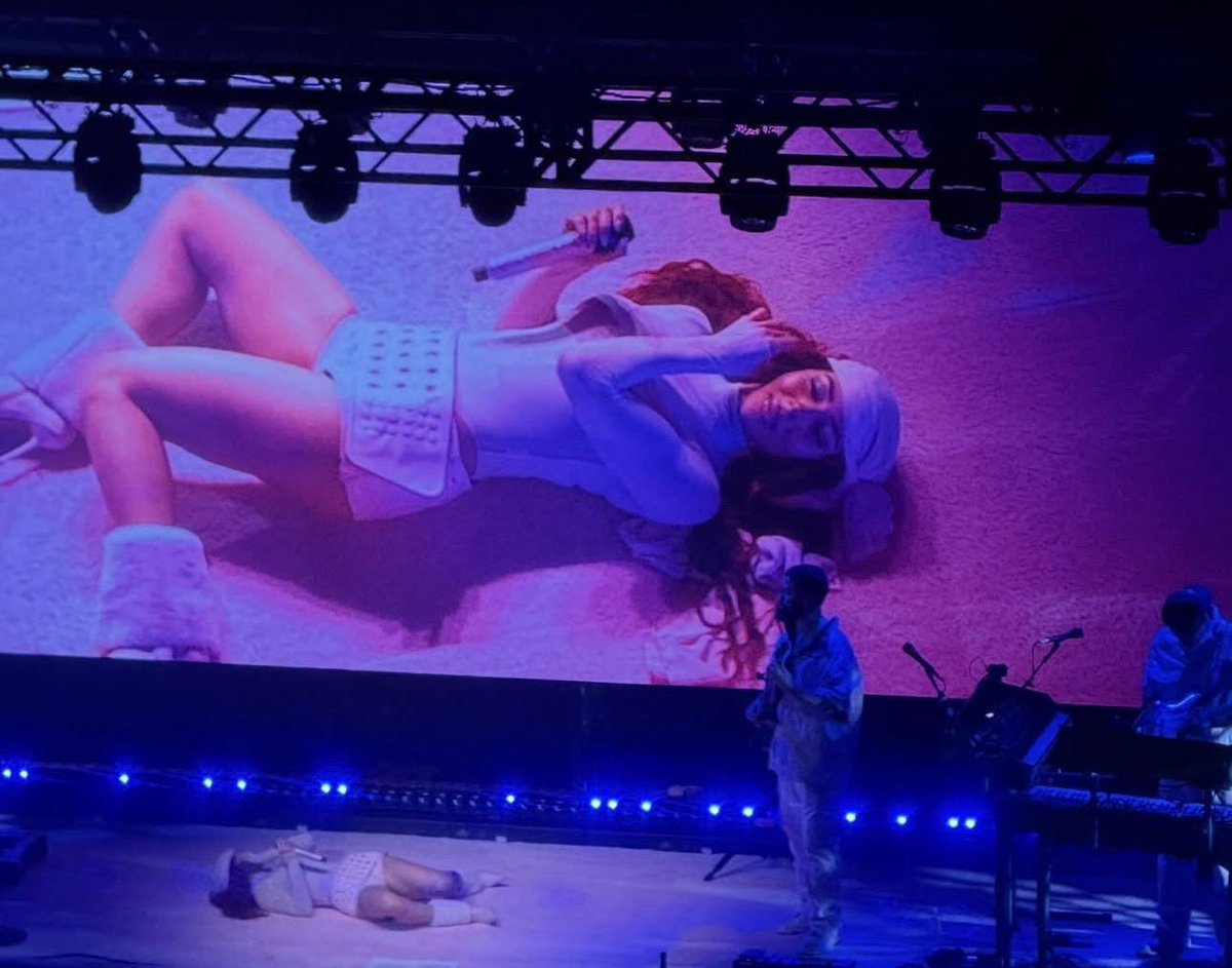 MTSnews's tweet photo. Mariah the Scientist for Hearts Sold Separately Tour. https://t.co/esF2vAZw7I