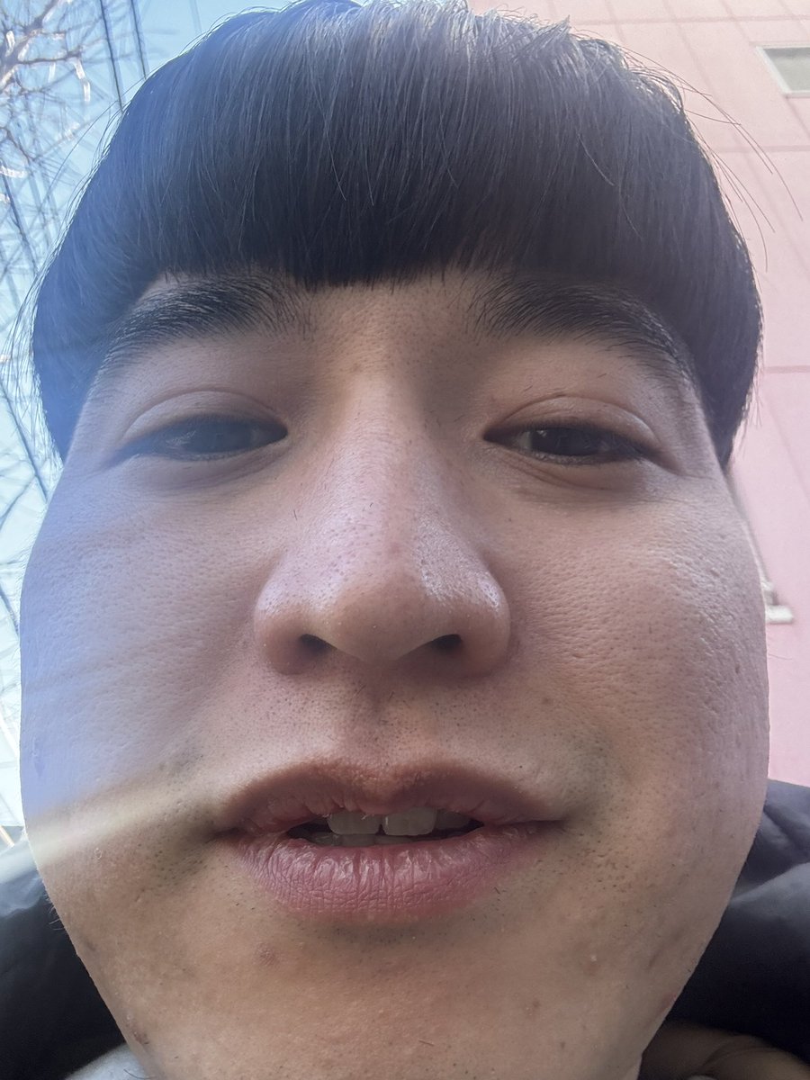 oshiyoshi22's tweet photo. #散髪 https://t.co/V5zUDynWrE