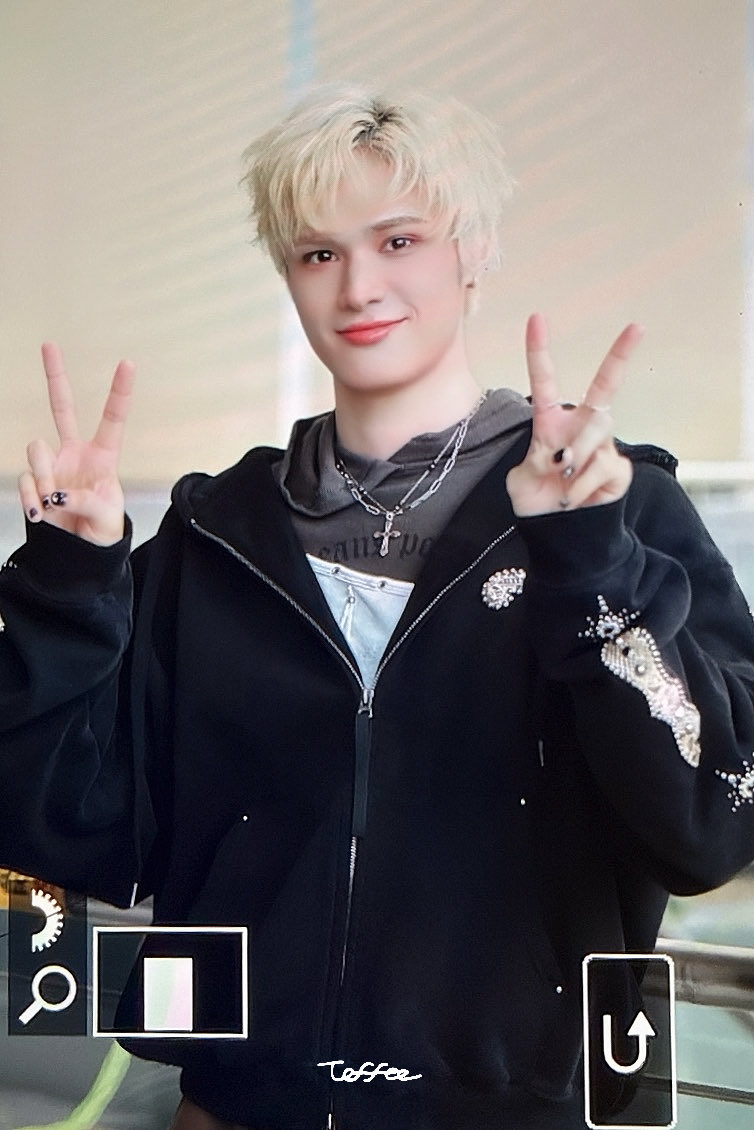 𝗧𝗼𝗳𝗳𝗲𝗲 tweet media