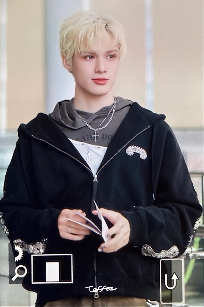 𝗧𝗼𝗳𝗳𝗲𝗲 tweet media