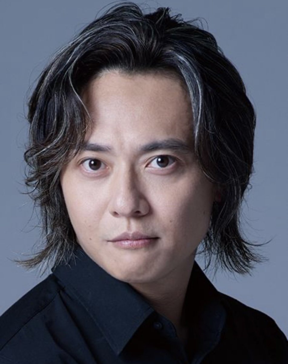 kapsel_yosihisa's tweet photo. ✳️当日券出せます‼️

さあ！！本日も
カプセル兵団復活公演第2弾❗️
『アベンジャーズ2026ver』

予想通りの大好評をいただいております。

そりゃそうです。
大人気だった作品を、さらに今の情報を加えながらアップデートして。
更に更に！
最高なキャスティングを実現して挑む

まさしく【カプセル兵団の最高傑作】の一つと言える公演なのです‼️

しかも、このメンバーがこの距離で見れる贅沢さ‼️

更にはこの豪華ゲスト達まで！！！！

出演者達も常に全力で芝居に挑み
毎回、動きもリアクションも変わる生の芝居❗️
本当に面白い演劇を本気で創ります‼️

🔶そして今日のゲストは
２代目宇宙刑事ギャバンの
《#石垣佑磨》さん！！

 熱い漢から何が飛び出すか！！！

乞うご期待‼️

上演台本に出演者ブロマイド
チェキも発売してます！！！！！

限られた期間しか出来ない演劇体験を是非(^○^)

本日は
18:00受付開始
18:30開場
19:00開演

三鷹RI劇場

です！！！！！！！！

お待ちしてまーす♪
https://t.co/8teCXYC5T5