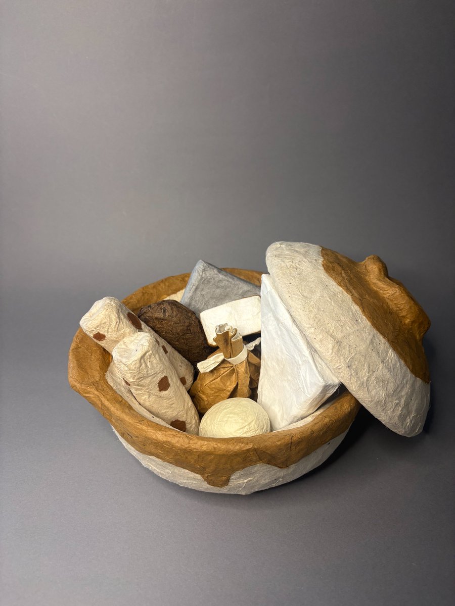 前田麦 tweet media