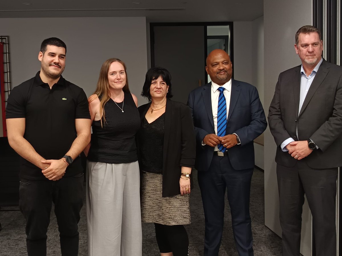 Embassy of Cuba in Australia tweet media