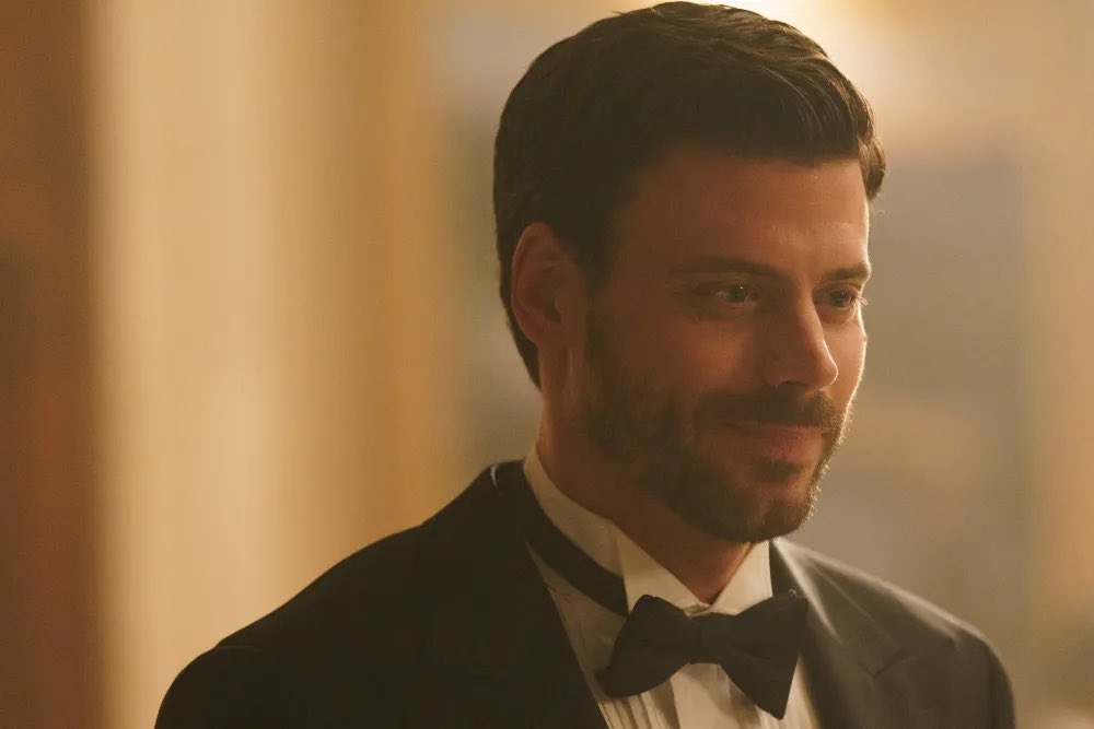 FilmUpdates's tweet image. François Arnaud wins TV Performance at the 2026 Queerties Awards for ‘HEATED RIVALRY’