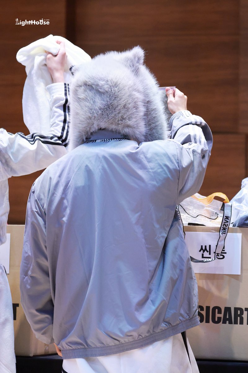 LightHouse tweet media