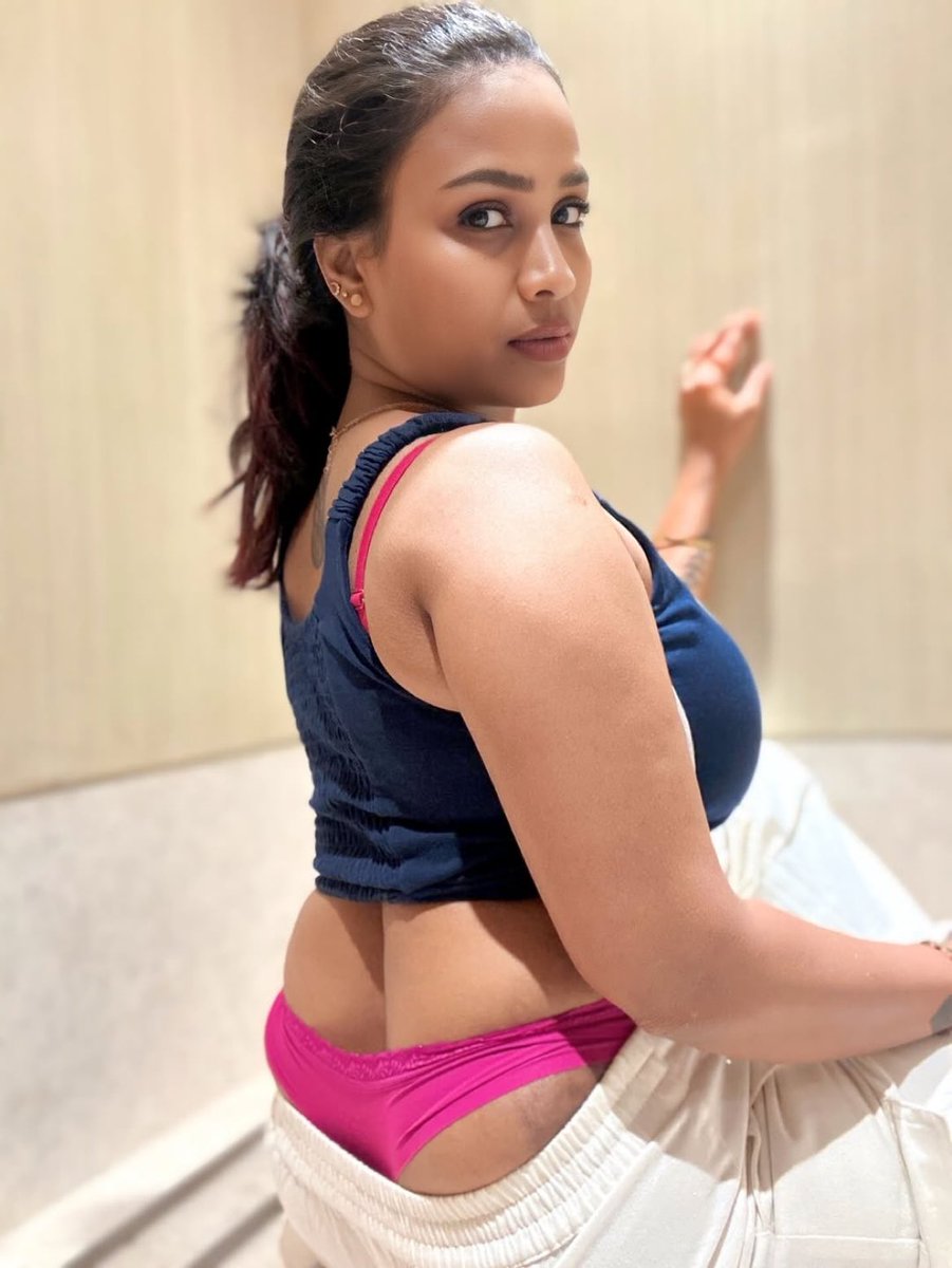 wildvij's tweet photo. Veena Thara
Coimbatore gumtha 💦 https://t.co/hNlRyXNVZA