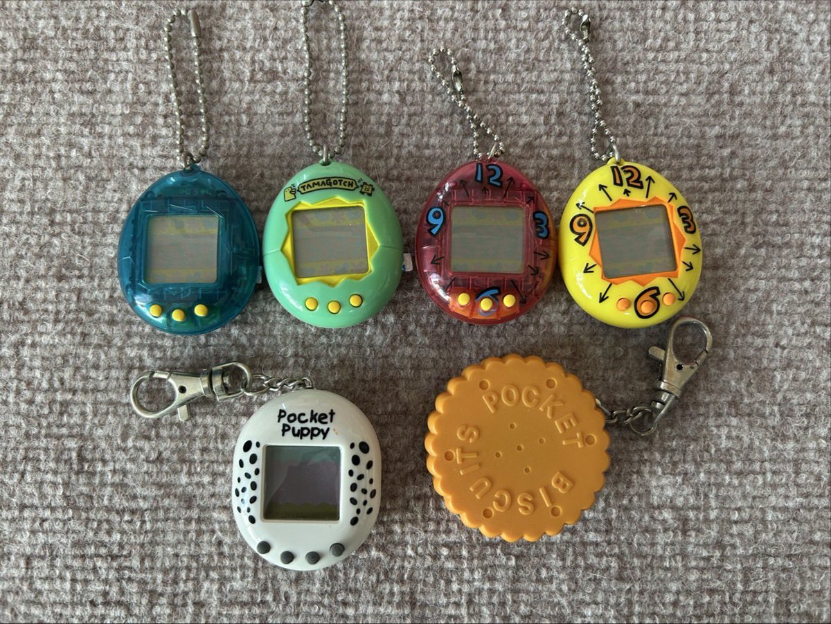 たまごっちありました✨️✨️✨️✨️✨️✨️
動作確認出来たので全部育てます。