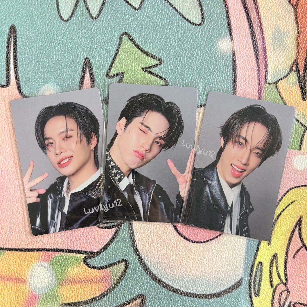 ꒰ 🎀 แจกการ์ดครบรอบ 2 ปี 🎉 ꒱

🎱  จำนวน 3 ใบ / 3 คน

📌 กติกา : 🔁 RT ONLY 

⏰ สุ่มวันที่ 17/03 เวลา 19:00 น. 🎊

#ตลาดนัดBUS #BUSbecauseofyouishine #HappyBUSDAY2025 ✨💗