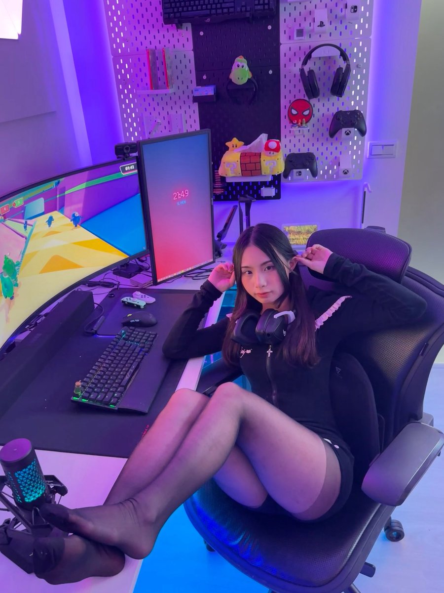 黑喵 腳腳 tweet media